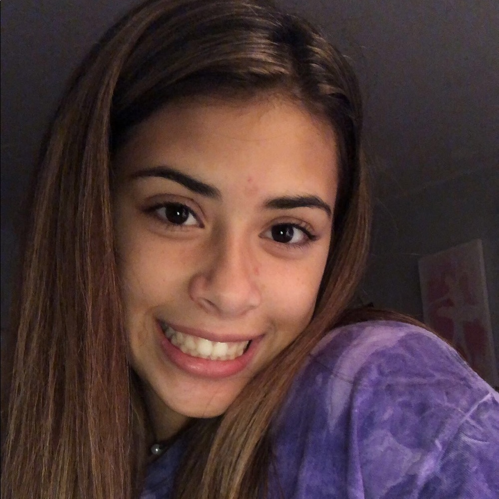 Meet your Posher, Ariana